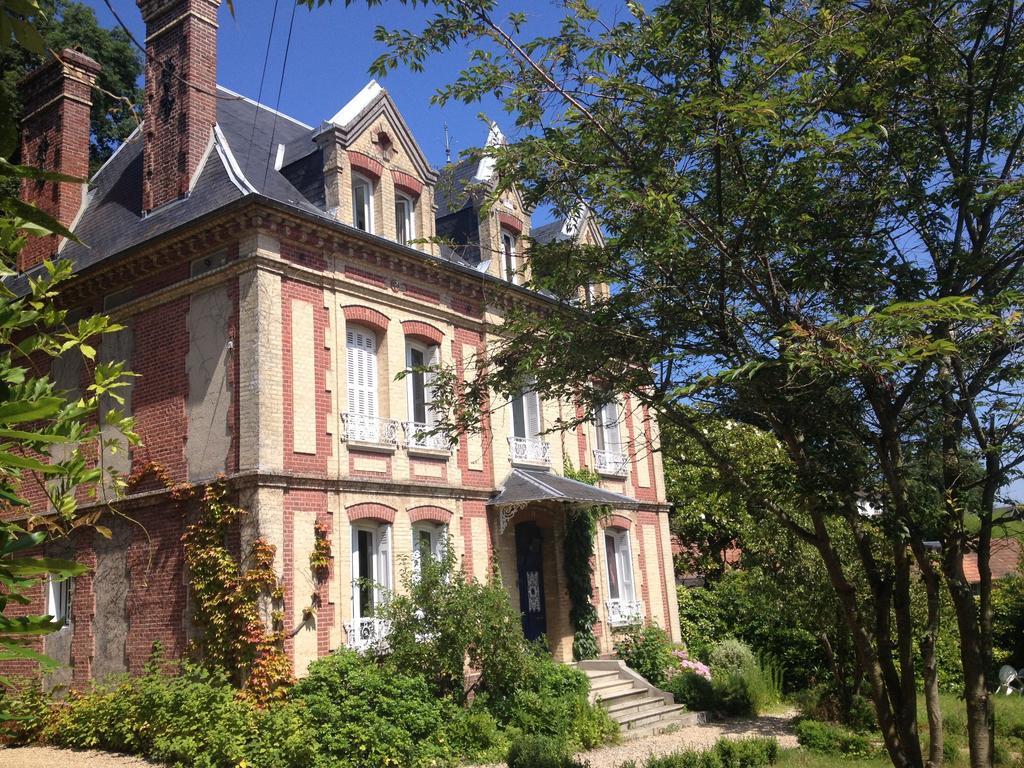 Bed and Breakfast La Liniere Ла-Ривьер-Сен-Совёр Экстерьер фото
