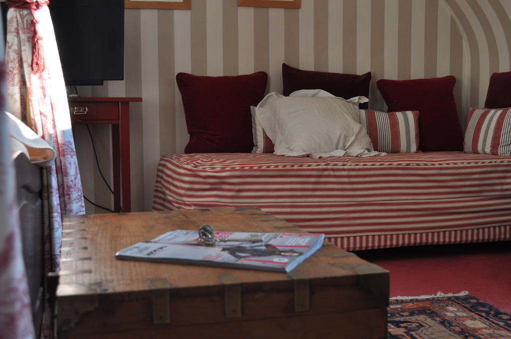 Bed and Breakfast La Liniere Ла-Ривьер-Сен-Совёр Номер фото